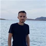 Laureato in Biotecnologie Farmaceutiche cum laude offre lezioni di Biologia, Chimica, Microbiologia e Chimica farmaceutica